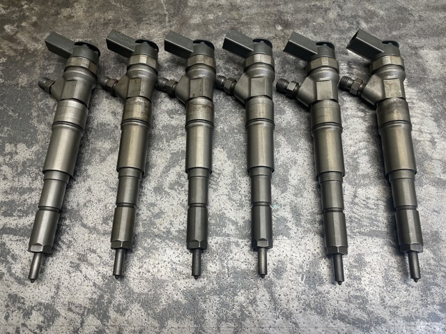 BMW 7794435 Форсунка впрыска топлива в наличии Запорожье