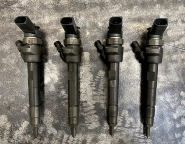7798446 BMW Топливные форсунки купить в Сумы