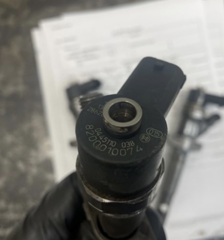 8200010074 RENAULT Форсунка впрыска топлива купить в Житомир