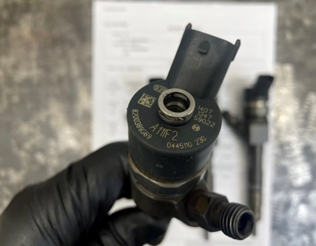 8200389369 BOSCH Форсунка впрыска топлива купить в Тернополь