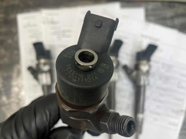 Топливные форсунки 93183595 OPEL