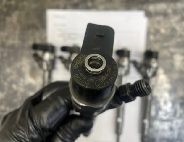 Форсунки A6130700987 BOSCH