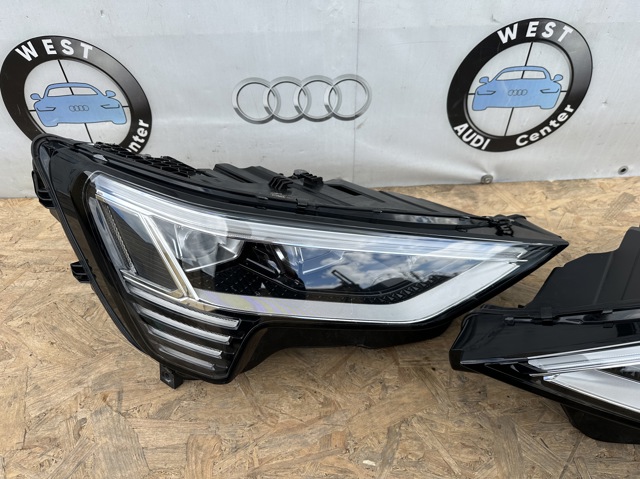 VAG 4KE941040 Фара правая в наличии Запорожье