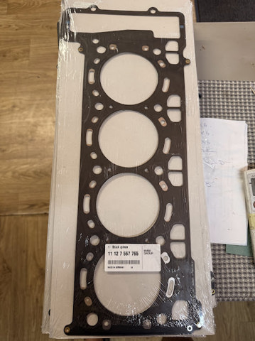 BMW 11127567765 Прокладка ГБЦ в наличии Каменское