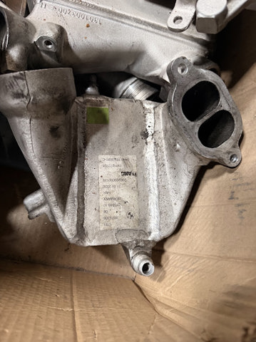 BMW 17518575430 Интеркулер в наличии Чернигов