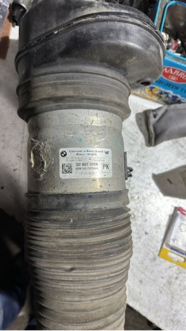 Передний правый амортизатор 37106877560 BMW