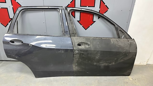 Пассажирская передняя дверь 41518738552 BMW