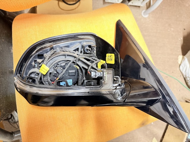 BMW 51168738311 Левое боковое зеркало в наличии Полтава