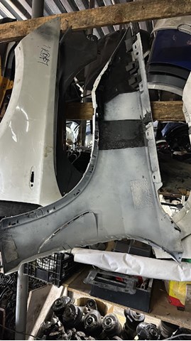 51657373542 BMW Крыло переднее правое купить в Львов
