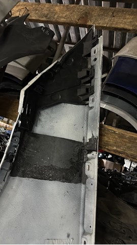 BMW 51657373542 Крыло переднее правое в наличии Ужгород