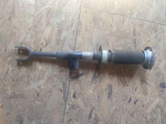Амортизатор передней подвески левой 31316871981 BMW