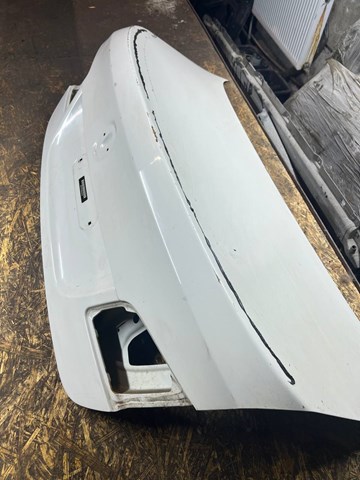 Крышка багажника 41627240552 BMW