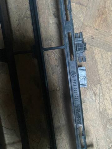 BMW 51117385267 Решетка бампера переднего центральная в наличии Днепр