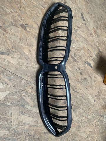 Облицовка радиатора 51138080611 BMW