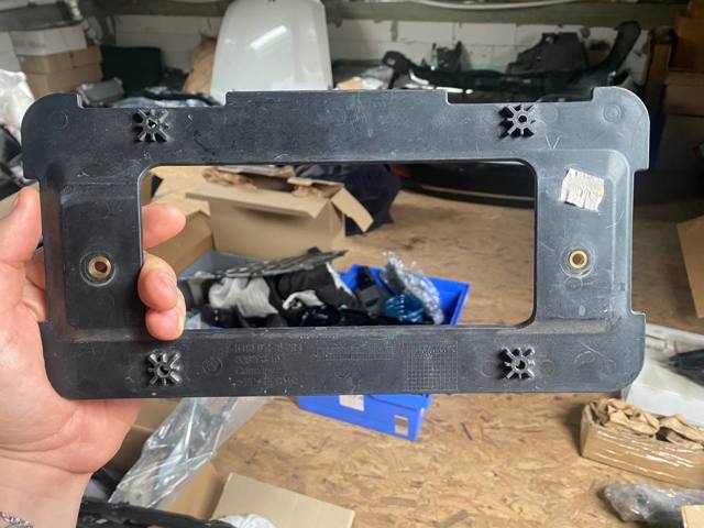 Панель крепления номерного знака, заднего 51139448724 BMW