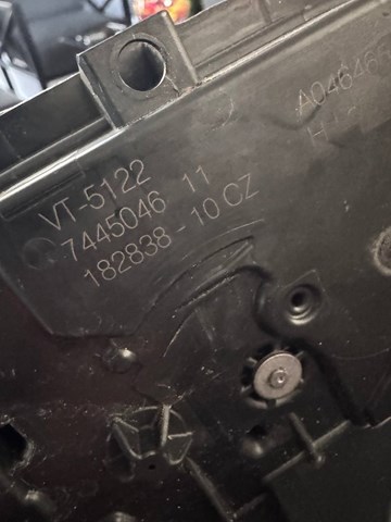 Замок двери задней правой 51227445046 BMW