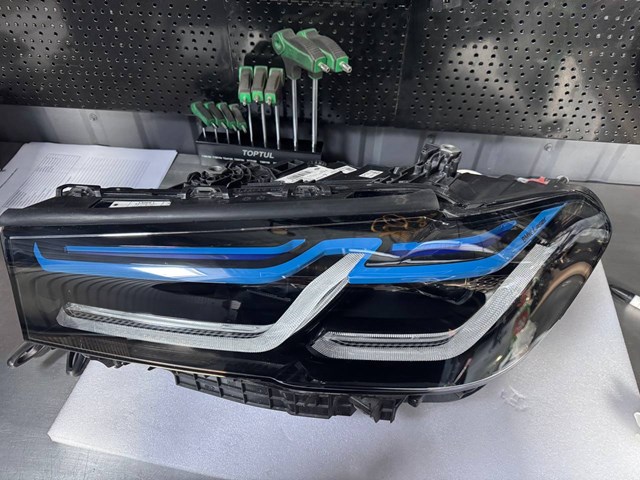 Фара левая 63118084381 BMW