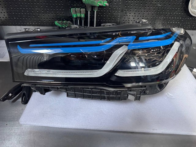 63118084381 BMW Фара левая купить в Ровно