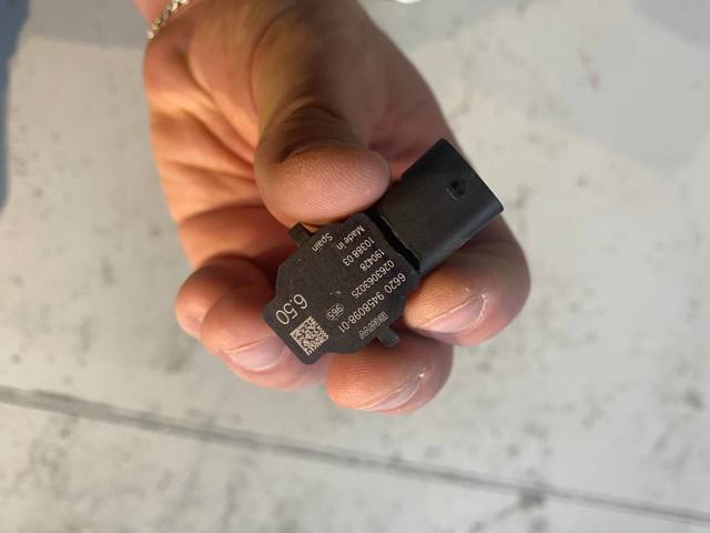 66209471930 BMW Датчик сигнализации парковки (парктроник) задний боковой купить в Чернигов