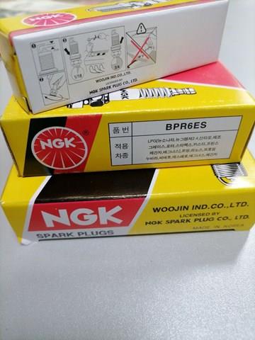 NGK BPR6ES Свечи зажигания в наличии Ровно