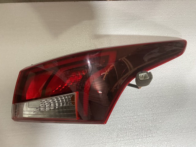 92402H6500 HYUNDAI Фонарь задний правый внешний купить в Украина