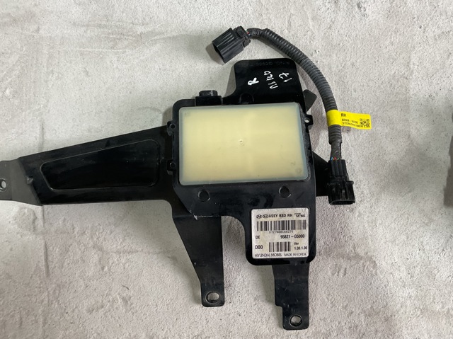 95821G5000 HYUNDAI купить в Каменское