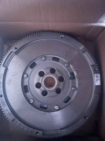 03L105266CR VAG Маховик купить в Житомир