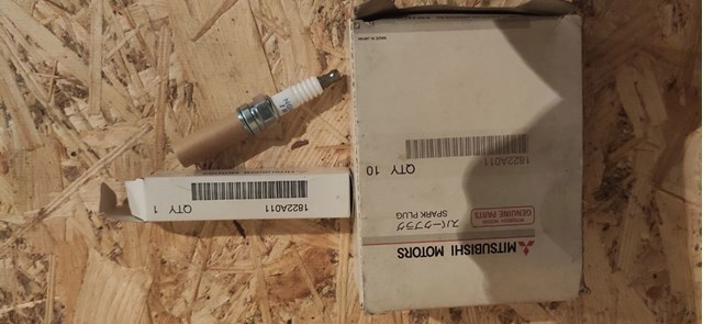 1822A011 MITSUBISHI Свеча зажигания купить в Ужгород