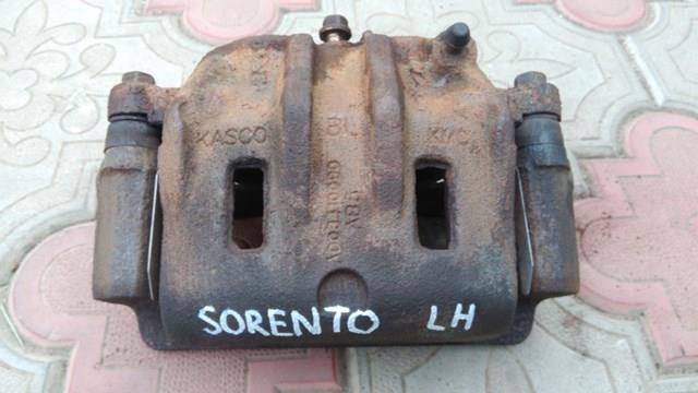 Sorento jc суппорт тормозной передний левый 581103E100