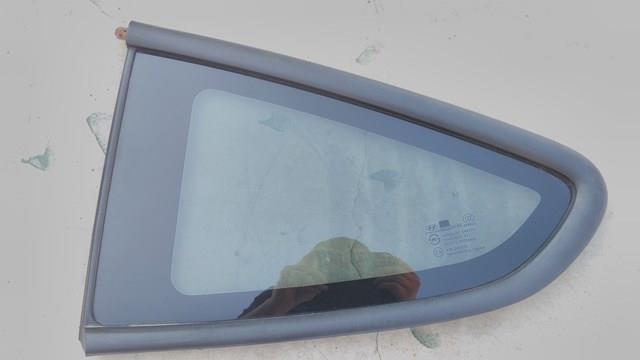 Coupe стекло кузова (багажного отсека) левое 878102C001