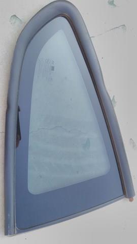 Coupe стекло кузова (багажного отсека) правое 878202C001
