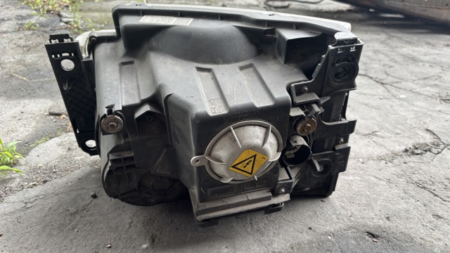 XBC500402 LAND ROVER Правая фара купить в Каменское