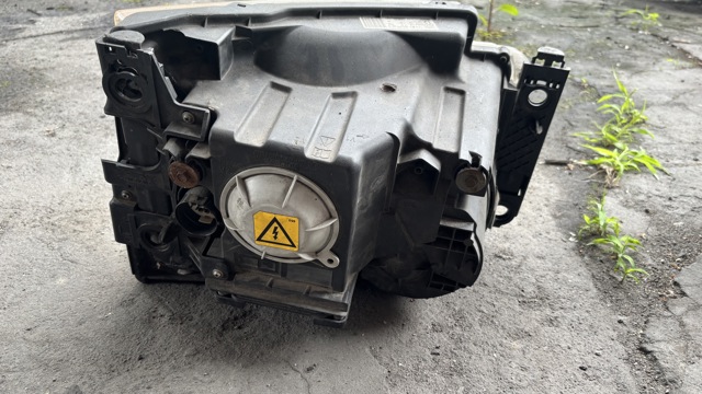 LAND ROVER XBC500412 Фара левая в наличии Львов