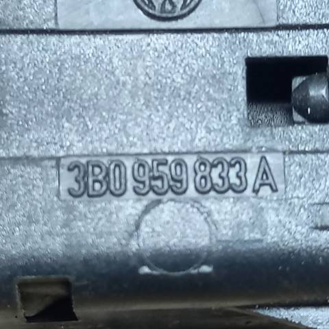 3b0959833a, кнопка відкривання лючка паливного бака volkswagen passat b5 1997-2005 3b0959833a