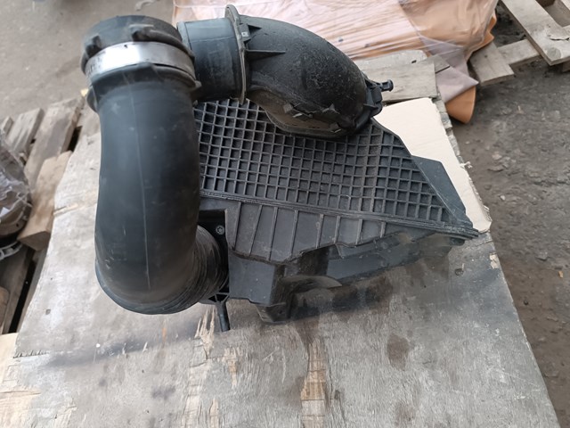 165009775R RENAULT Корпус воздушного фильтра купить в Киев