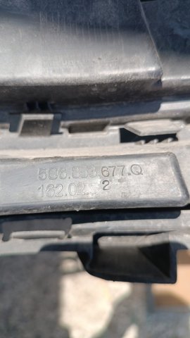 5C6853677Q Решетка бампера купить Житомир