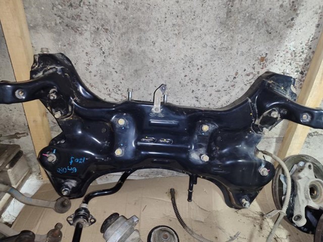 Подрамник передней подвески 624004L000 HYUNDAI