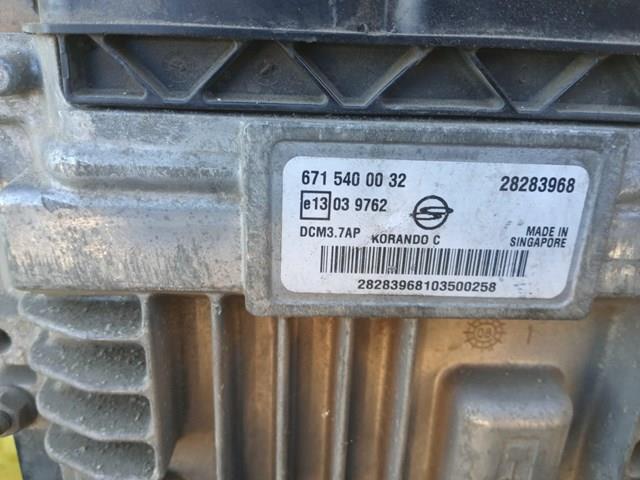 Модуль управления двигателем 6715400032 SSANG YONG