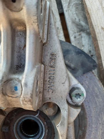68291105AC CHRYSLER Цапфа задняя левая купить в Украина