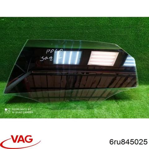 Стекло двери задней левой 6RU845025 VAG