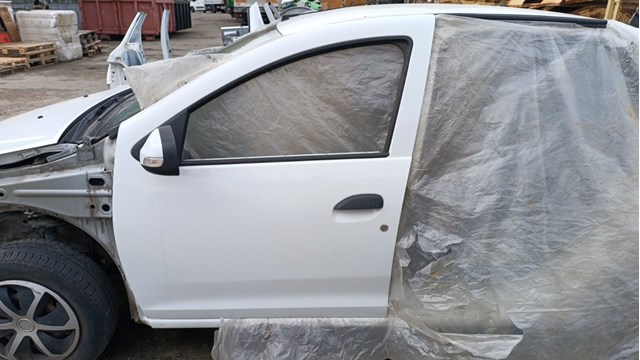 801012479R RENAULT Дверь передняя левая купить в Кривой Рог