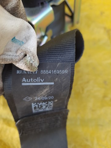 888416959R RENAULT Ремень безопасности задний купить в Житомир
