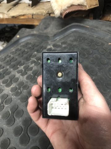 HYUNDAI 935701C010 в наличии Полтава