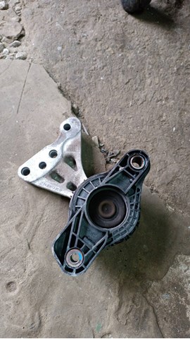 9676771080 PEUGEOT Правая подушка двигателя купить в Тернополь