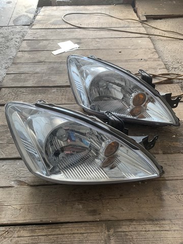 MITSUBISHI MN126722 Фара правая в наличии Тернополь