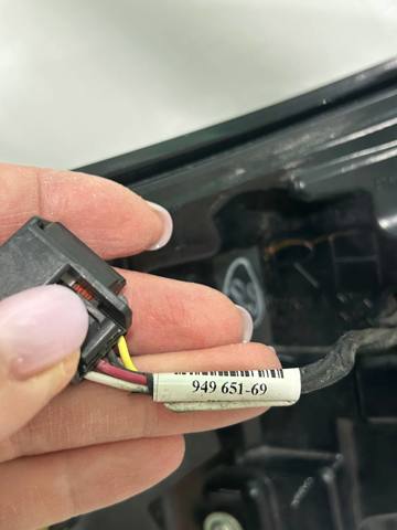 NISSAN 265409UF0B Фонарь задний правый внешний в наличии Кривой Рог