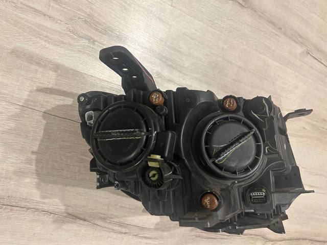 55112707AB CHRYSLER Левая фара купить в Чернигов