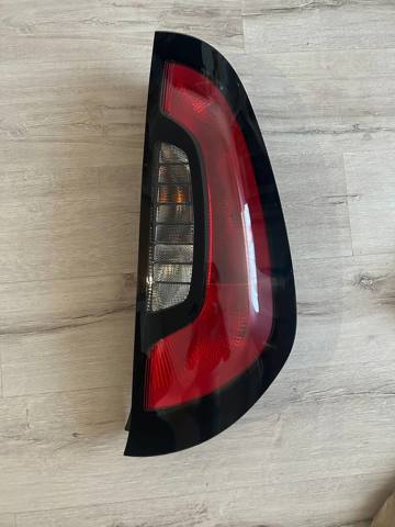 Фонарь задний правый 92402B2010 HYUNDAI