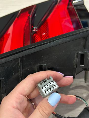 JR3Z13404A FORD Фонарь задний правый купить в Полтава
