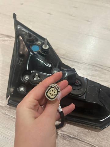 KT4Z13404B Фонарь задний правый внутренний купить Чернигов